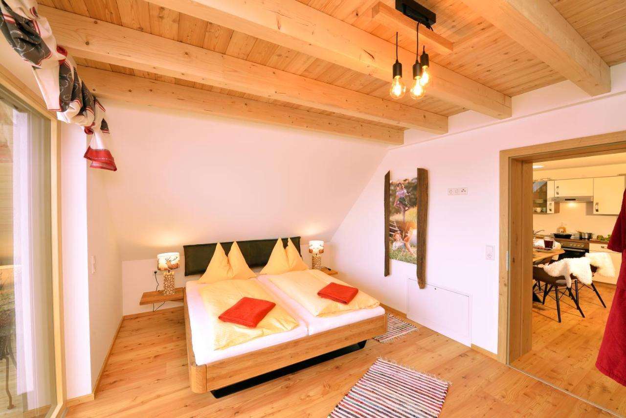 Urlaub Im Stall Ирднинг Екстериор снимка